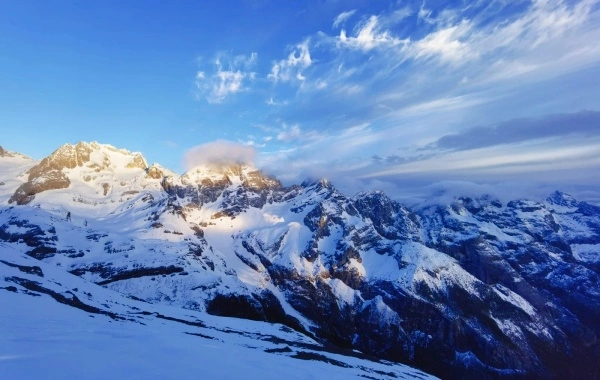 雲南氷河公園:北半球の最南端の「白い記憶」に触れる