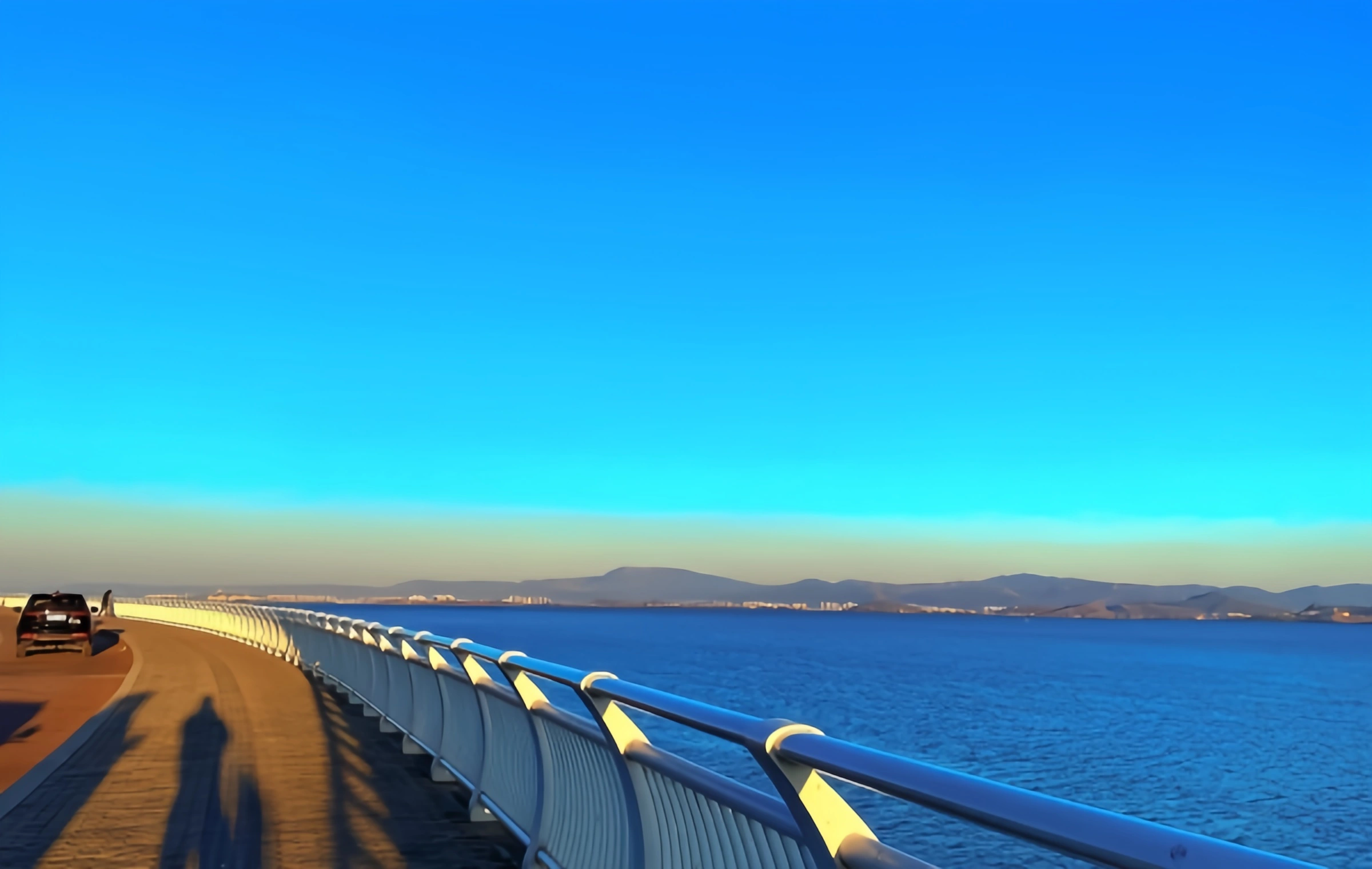  Lago di Dianchi: Un Millennio Viaggio Poetico da 