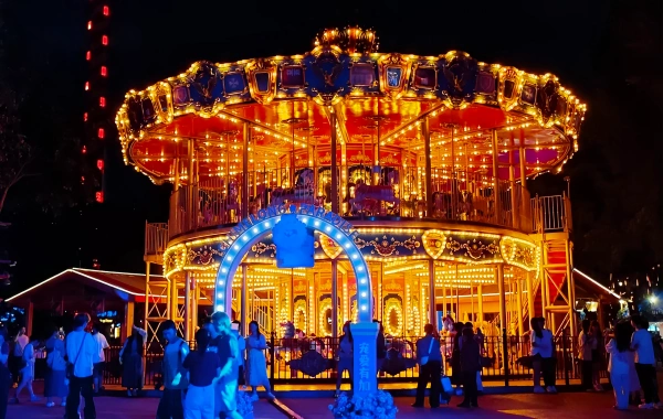 Chimetraggio Paradiso: Un viaggio in un palazzo senza fine di urla e risate-4