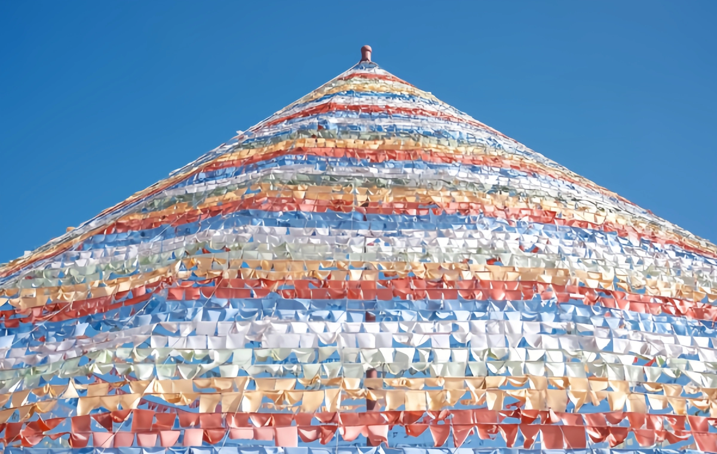 Shangri La Sutra Banner: un signe visuel des symboles de foi aux peintures du ciel-2