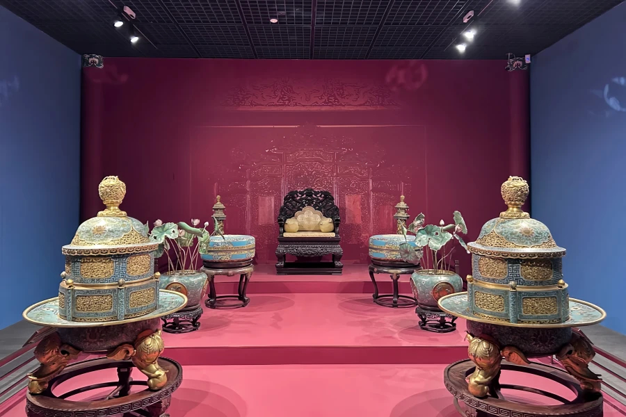 Shanghai Museum: A Journey of Civilization from Historical Treasury to Art Palace-2