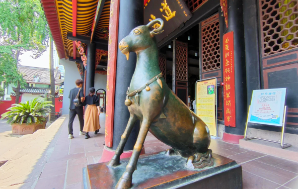 Palais de Qingyang: Un temple taoïste dans la ville animée, un voyage de recherche de la vérité à travers une porte millénaire-3