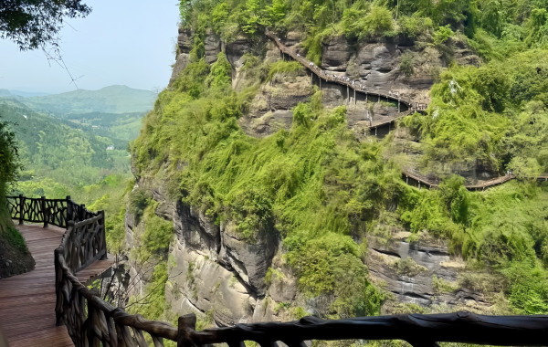 The Jianmen Shu Road:A Journey of Rebirth—From a Mighty Three Kingdoms Stronghold to a Poetic,Hidden Realm-3