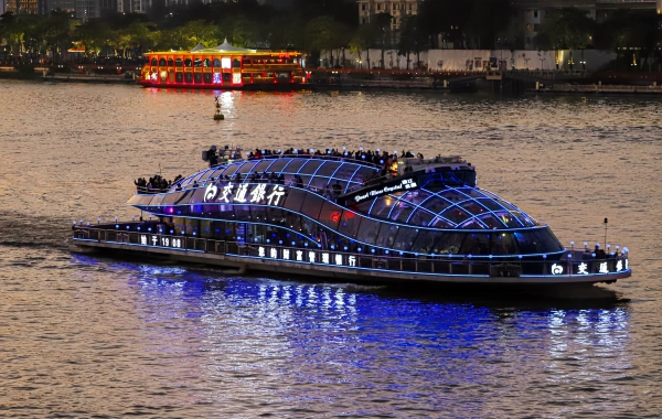 Pearl River Cruise: A Journey Through Time from a Thousand-Year-Old Ferry Crossing to the City's Illumination