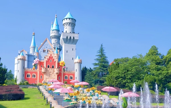 Changsha Window of the World:A Whimsical Landmark Journey to