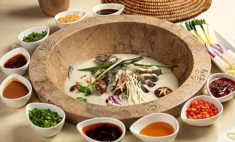 Day 1: Arrive in Dali