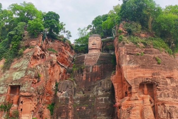 Day 1: Chengdu-Leshan