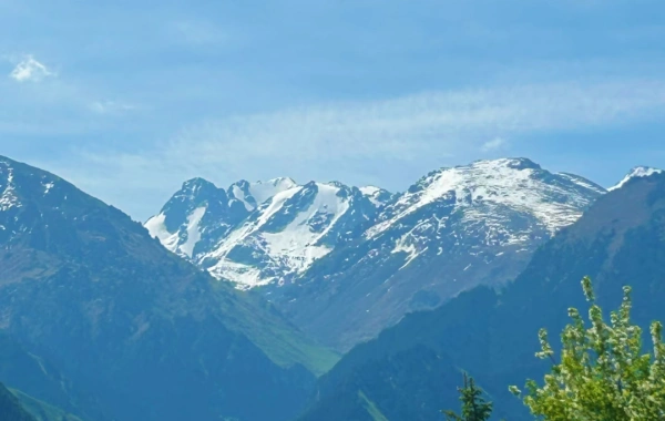 2 일 Urumqi Itinerary: 도시 문화 탐험 및 자연 풍경