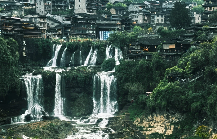 furong waterfall town